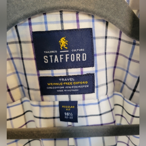 Stafford Travel Wrinkle-Free Oxford in White w/ Blue Check - Picture 4 of 4